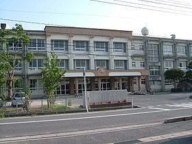 米子市立尚徳小学校