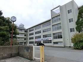金沢市立兼六中学校