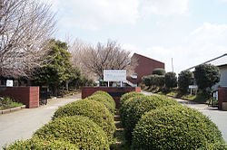 菊陽町立武蔵ヶ丘中学校