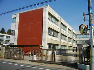東京都立西高等学校